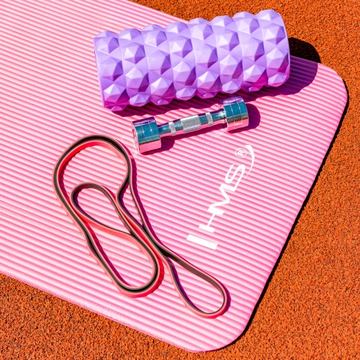 Kompakt og let til træning hjemme og ude