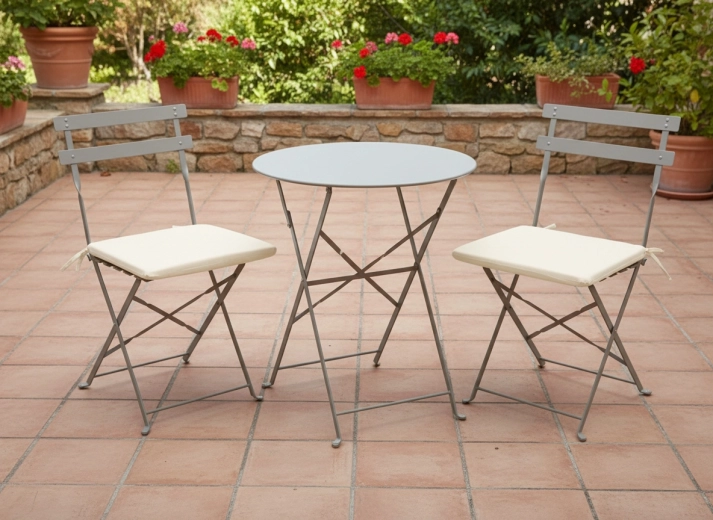 Ideel til både indendørs og terrasse