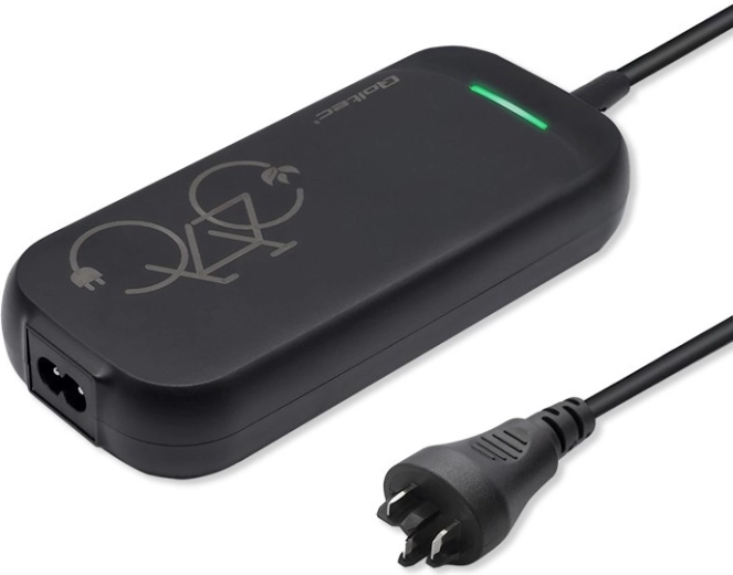 Hurtig og sikker opladning 42 V / 2 A