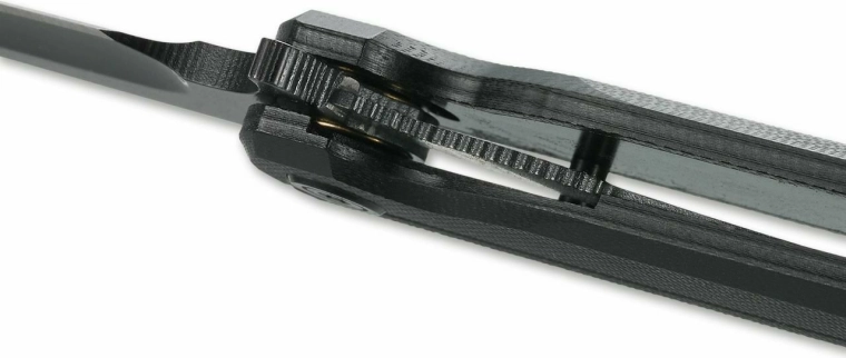 Sikker låsning af klingen med Liner Lock