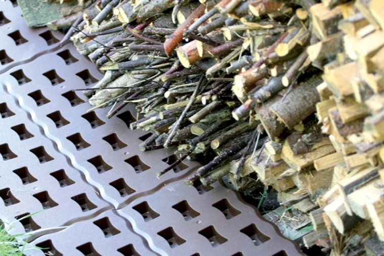 Dræning og ventilation for en tør overflade