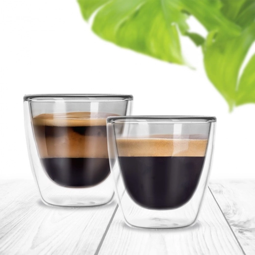 Stilfuld præsentation af espresso