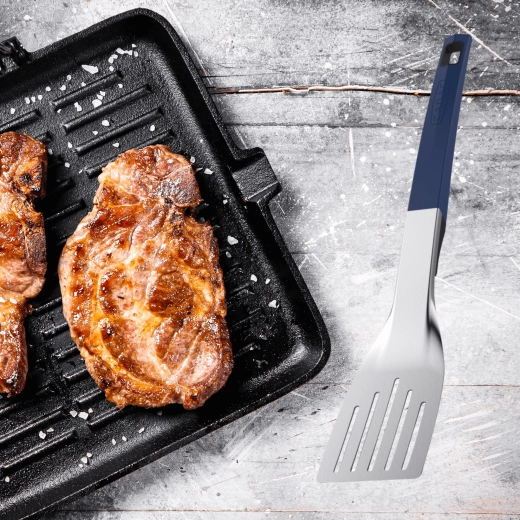 Bred, perforeret klinge for nem vending