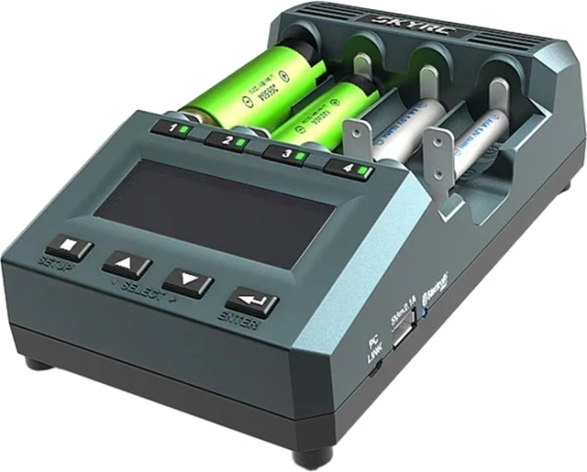 SkyRC MC3000-oplader til AA- og AAA-batterier