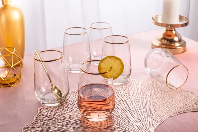 Stor kapacitet 450 ml til kolde drikke