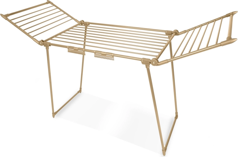 Solid metalkonstruktion i elegant Gold-udgave