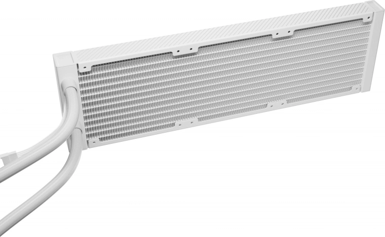 360mm-radiator og 3× PWM-ventilator til høj ydeevne