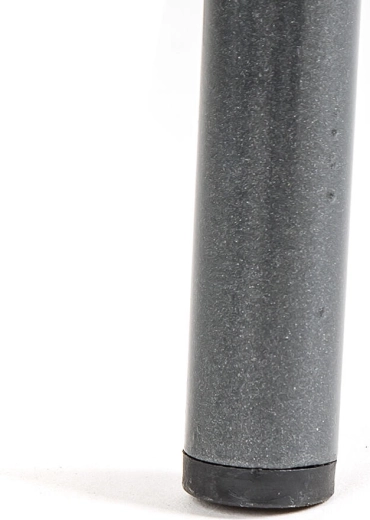 Praktisk perforeret bordplade og beskyttende fødder