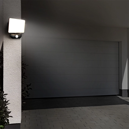 Robust udendørs design med IP44-beskyttelse
