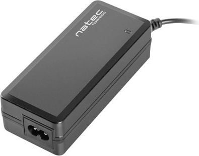Kompakt adapter til rejser