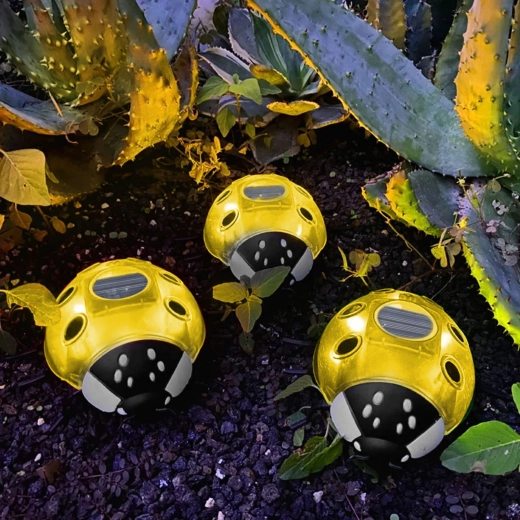 Solar-havelampe Mariehøne, gul, med 6 LED'er