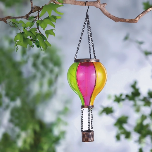 Hængende solcellelampe formet som en varmluftballon med flammeeffekt