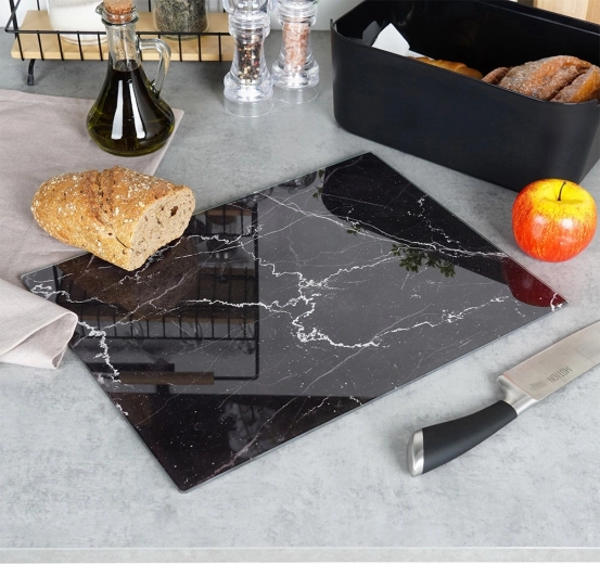 Sikker skæring takket være skridsikre fødder