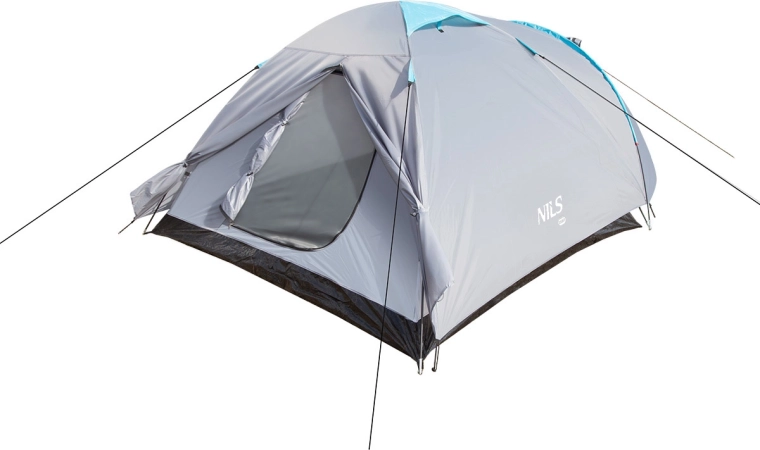 Rummelig apsis og to indgange