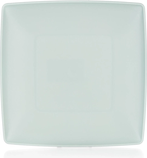 Let og holdbar plast