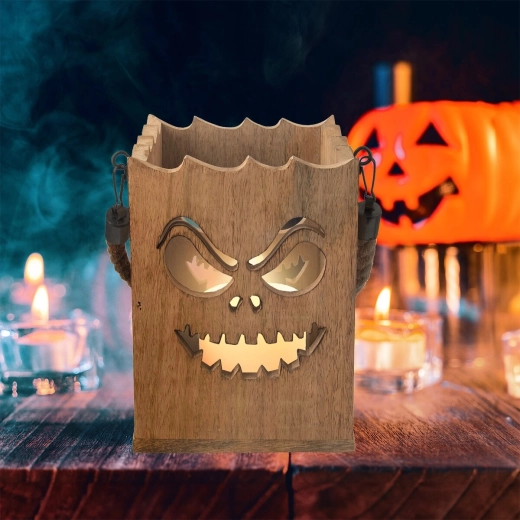 Halloweensk lyseffekt takket være udskåret motiv