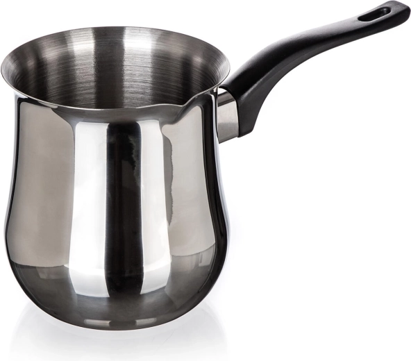 Traditionel tilberedning af ægte tyrkisk kaffe