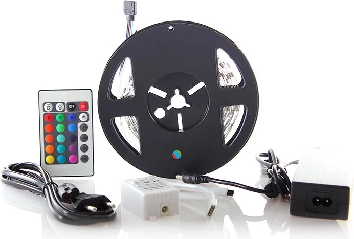 Solight RGB LED-strimmel 3 m med fjernbetjening og adapter