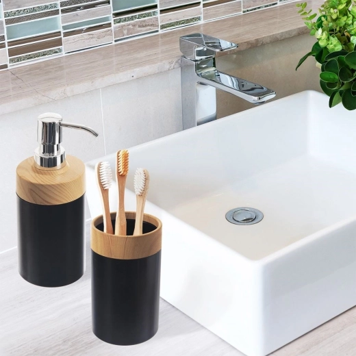 Elegant kombination af sort og træ