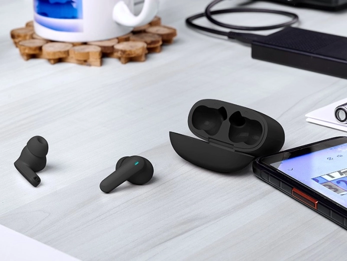 Stabil Bluetooth 5.3 og lang batteritid