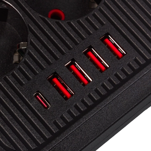 USB‑A og USB‑C til hurtig opladning