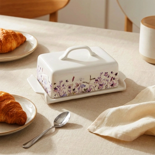 Elegant Louka-design til ethvert bord