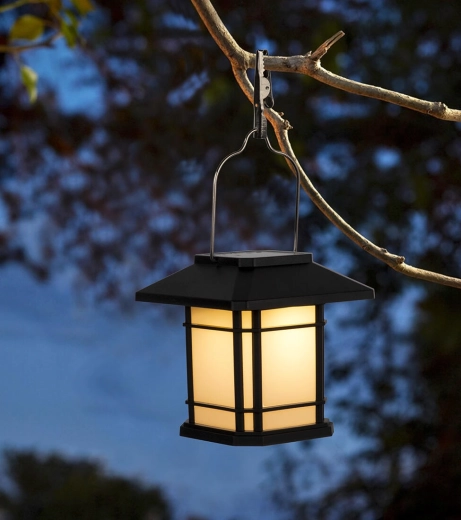 3 måder at placere: stikke i, stille, hænge