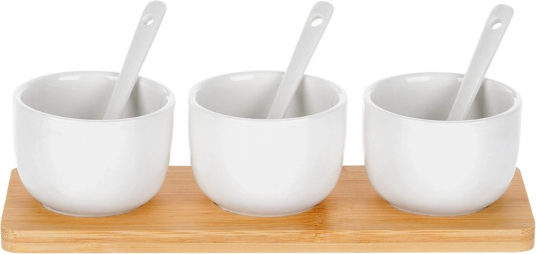 Keramiske skåle og skeer til daglig brug