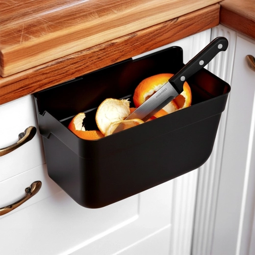 Hurtig bortfejning af rester direkte fra bordpladen