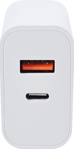 To porte: USB-A + USB-C