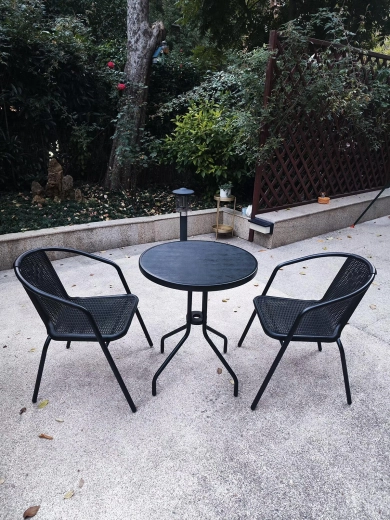 Kompakt bord til altan og terrasse