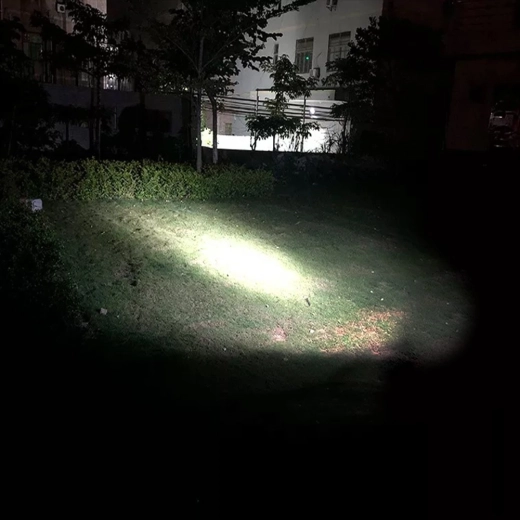 Kraftig hoved-LED-projektør