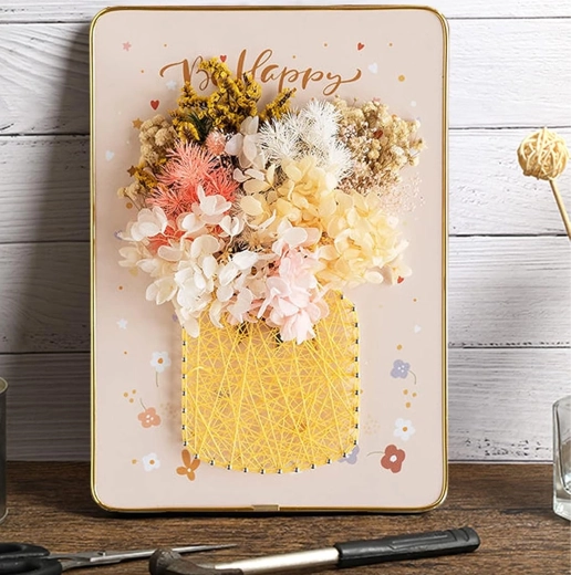 Færdigt motiv med blomster i vase