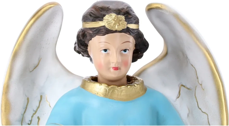 Håndmalede detaljer og gyldne accenter