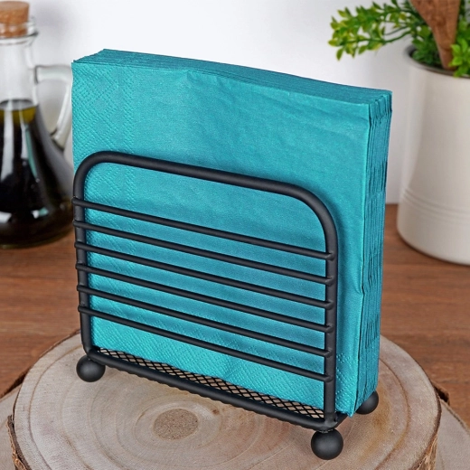 Robust metalkonstruktion i mat sort