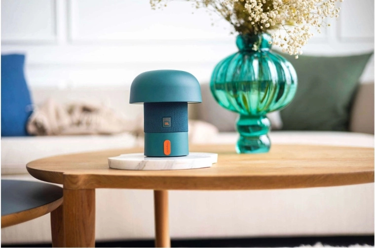 SOUND BY JBL og 360° lyd