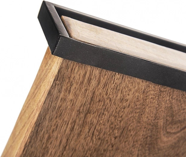 Forhøjede kanter og beskyttelse af overflader