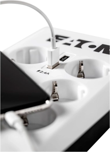 To USB-porte 2,4 A til hurtig opladning