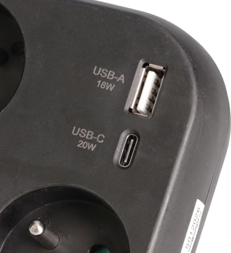 Hurtigopladning USB-A + USB-C