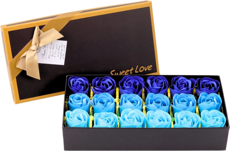 Realistiske og let duftende roser