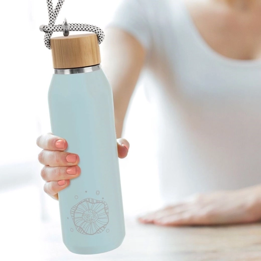 Skridsikker overflade og bred hals