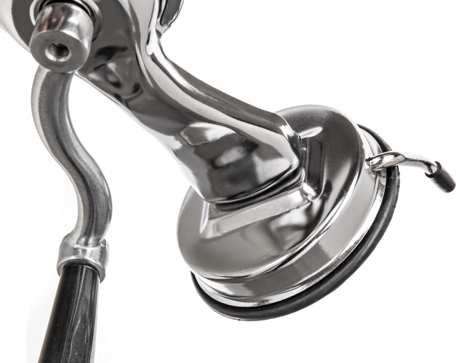 Stabil fastgørelse takket være stærk sugekop