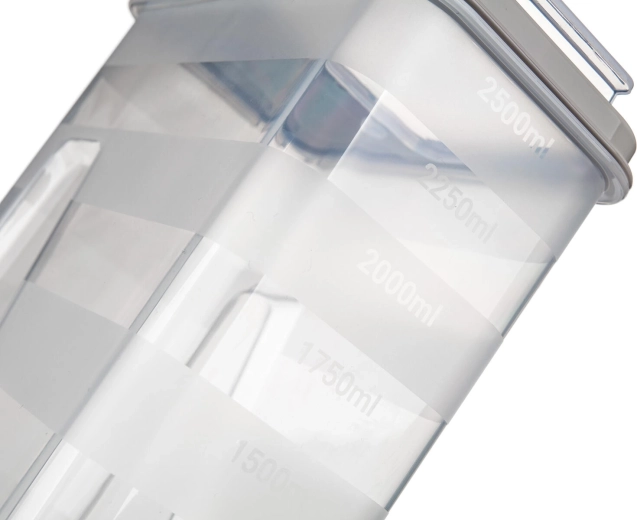 Præcis afmåling takket være markeringer for hver 250 ml