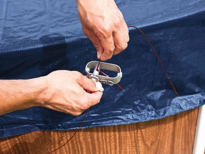 Hurtig og sikker fastgørelse med kabel og skralde