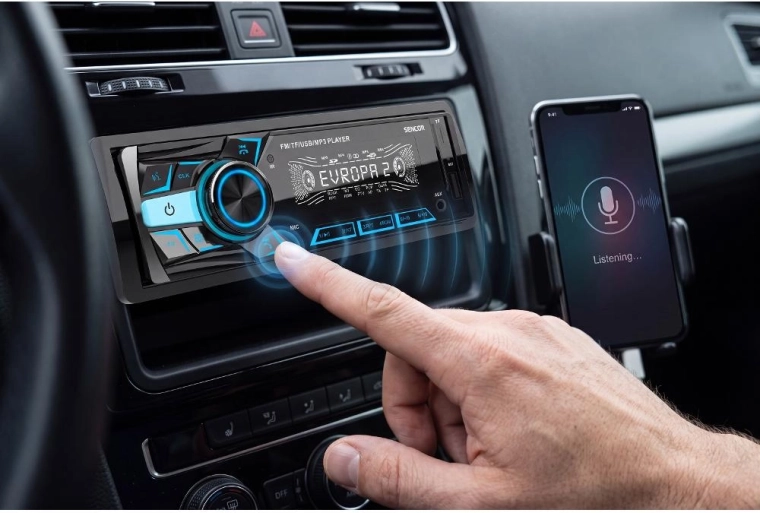 Multimediecenter til bilen