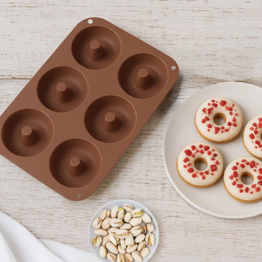 Alsidig form til både søde og ubagte desserter