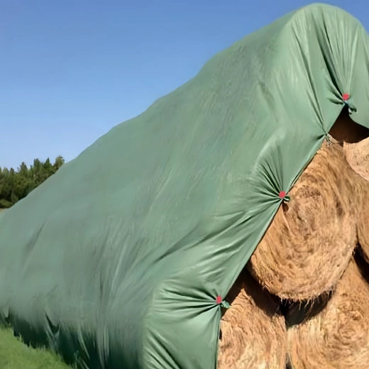 Beskyttende nonwoven tekstil (fleece) til afdækning af hø- og halmstakke 7,6 × 12,5 m, 120 g/m² - 1 stk.
