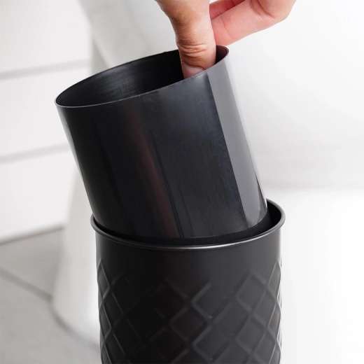 Hygiejnisk holder med udtagelig indsats