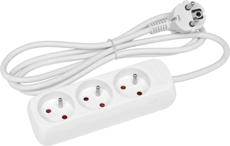 Forlængerledning 1,5 m med 3 stik, hvid