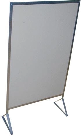 Værnskærm til ovn NEFALIT med stander 74 × 61 cm (750 °C)